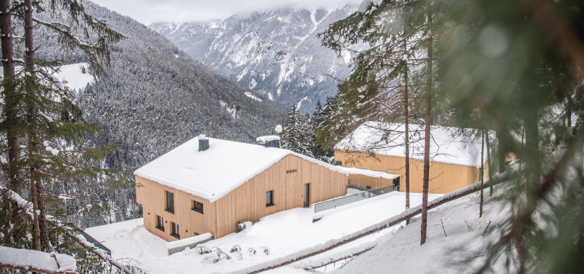 Apartments Hochzirm im verschneiten Winter